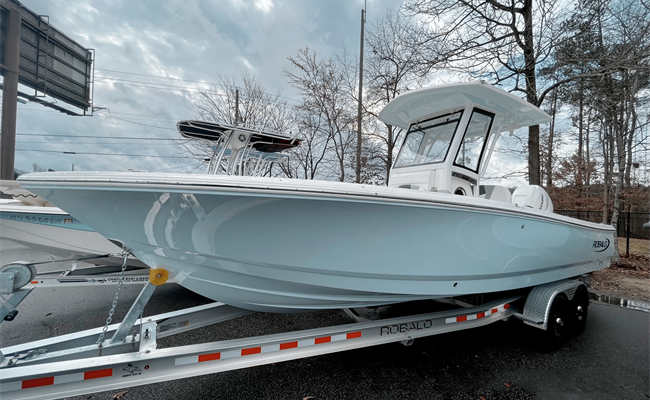 2024 Robalo 266 Cayman Ice Blue (IN CLAYTON)
